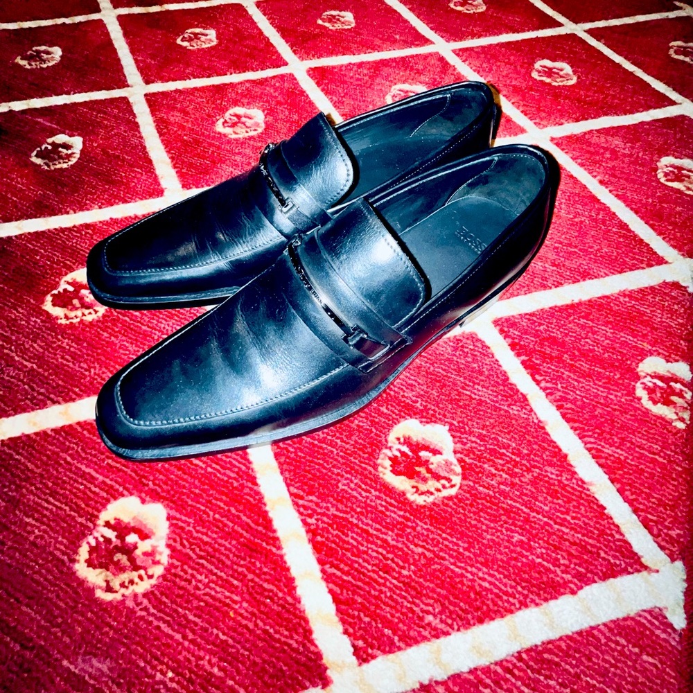 Hugo Boss Dress Shoes (Top Condition)